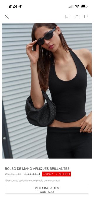 Bolso Zara negro con cadena dorada