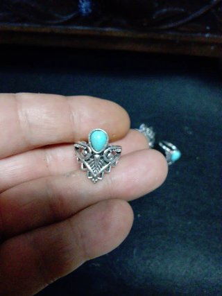 Conjunto de 5 anillos plateados con turquesa