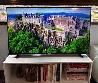 Smart TV 40" QLED (como nueva)