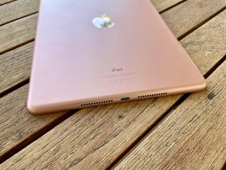 iPad 7ª Gen + Cargador Apple