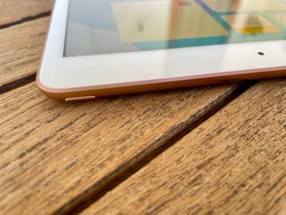 iPad 7ª Gen + Cargador Apple