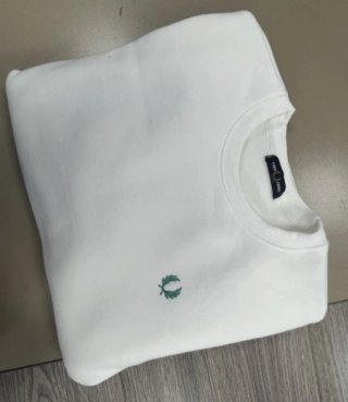 Jersey Fred Perry cuello redondo verde y blanco