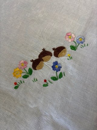 Tovaglia vintage ricamata a mano