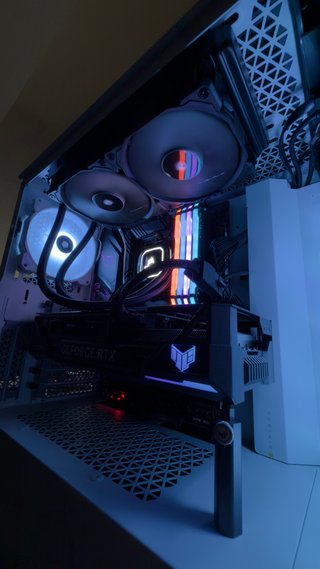 Pc gaming RTX 4070TI, Ryzen 7 5800X, 32gb RAM