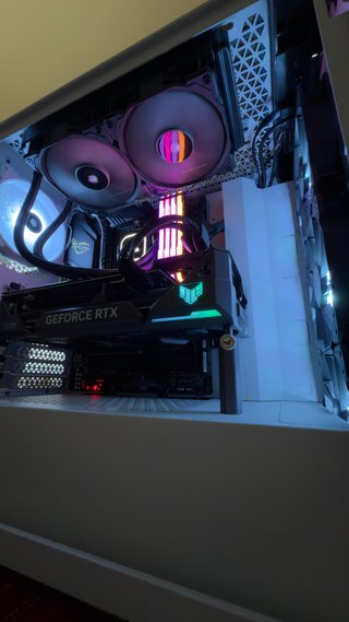 Pc gaming RTX 4070TI, Ryzen 7 5800X, 32gb RAM