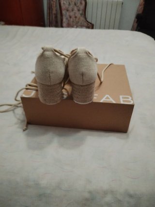 Sandalias cuña esparto beige y blanco