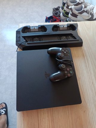 PS4 + Mando + Base Carga