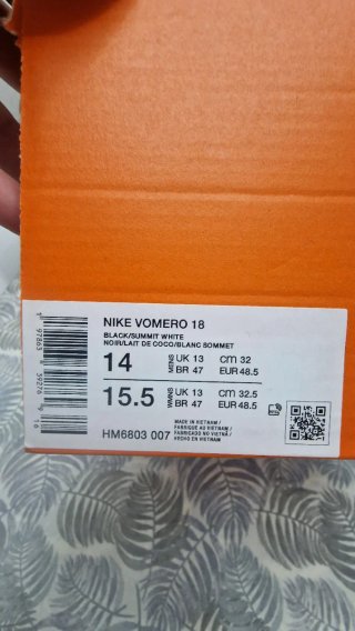 Zapatillas Nike Vomero 18 Negras Blancas