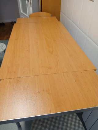 Mesa de cocina madera y metal