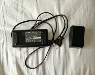 Sony Handycam Video Camera CCD-V88E