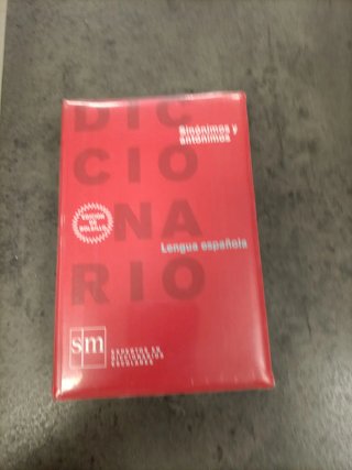 Diccionario de sinónimos y antónimos del españo...