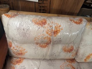 Sofa 3 plazas de bambu  con cojines