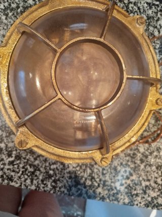 Lámpara de bronce estilo barco ojo de buey