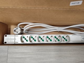 Multipresa da rack 19 6 prese universali