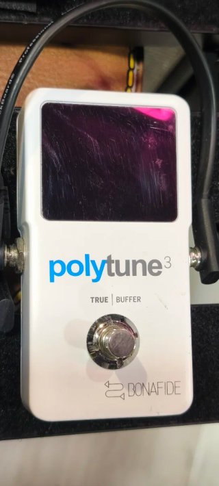 Pedalera con 9 pedales de guitarra
