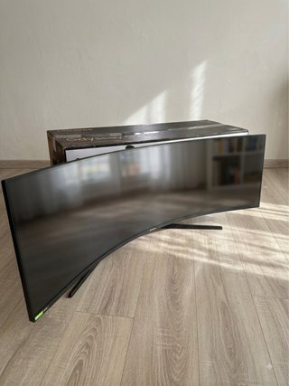 Monitor Samsung Odyssey G9 49 Curvo 240Hz