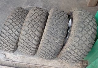 Llantas 8x17 Nissan BFGoodrich Mud-Terrain T/