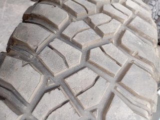 Llantas 8x17 Nissan BFGoodrich Mud-Terrain T/