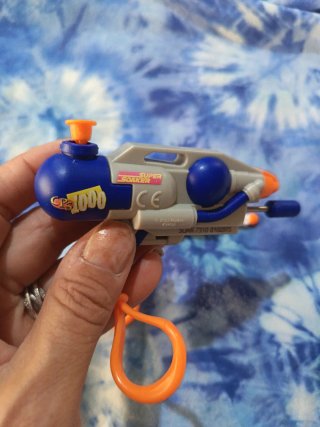 Reproducciones Pistolas de Agua 90s