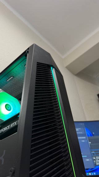 PC Gaming RTX 5070-Intel I7 12700KF-32gb RAM