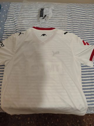 Camiseta Valencia 2026-27 Talla XXL. Nueva.
