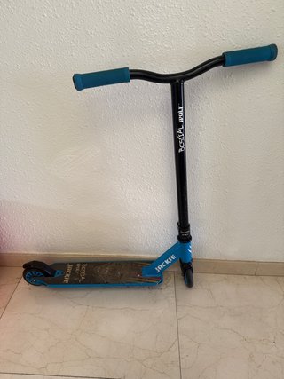 Patinete infantil azul BESTIAL WOLF