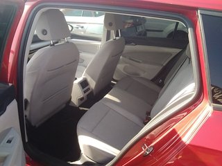 Volkswagen Golf Variant Life 2.0 TDI 85 kW (115 CV)