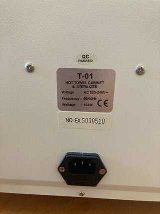 Calentador y Esterilizador de Toallas