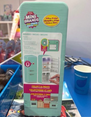 Nevera Mini Brands Zuru