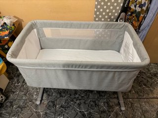 Cuna de colecho MOBICLINIC y se regala bañera pleg