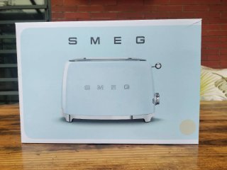 Tostadora Smeg Crema