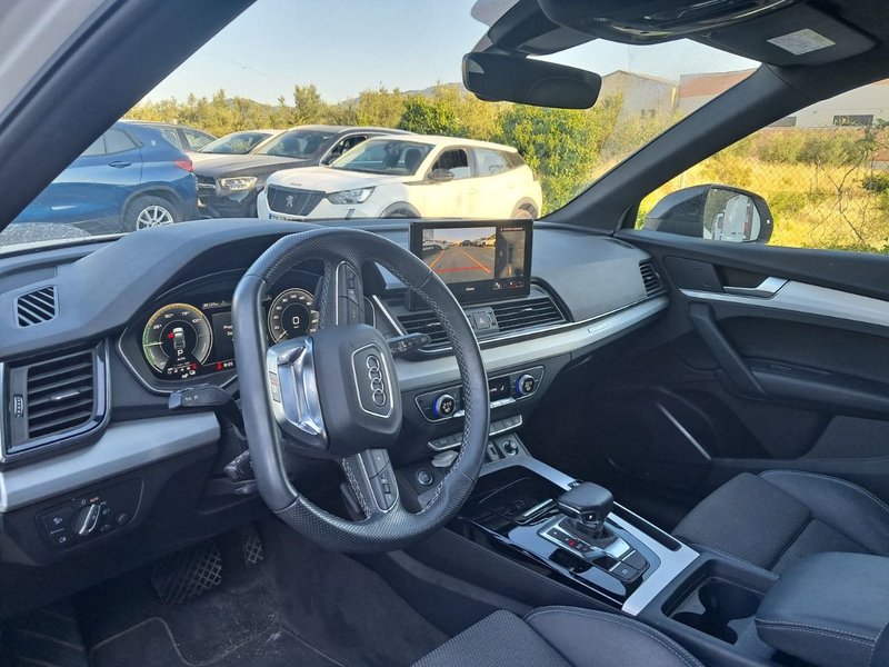 Audi Q5 Black Line 50 TFSI e quattro 2022, foto 8