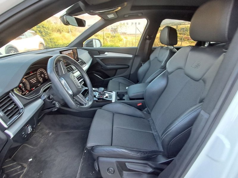 Audi Q5 Black Line 50 TFSI e quattro 2022, foto 15