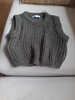 Chaleco Zara verde militar talla única
