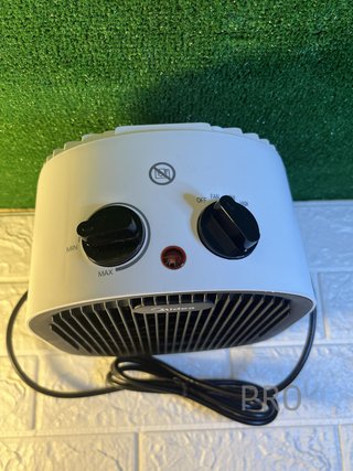 Calefactor eléctrico baño de bajo consumo MIDEA