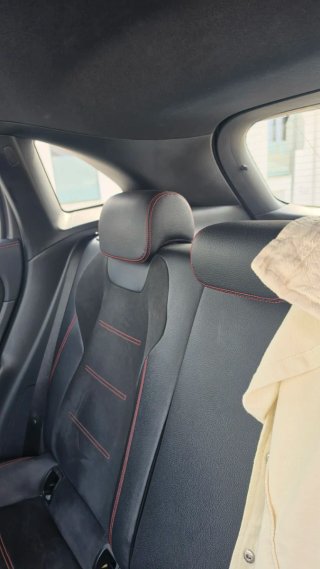 Mercedes-Benz GLA 2021