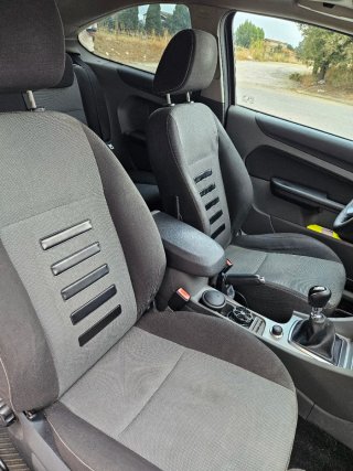 Vehículo económico Ford Focus Hirvoven 2008