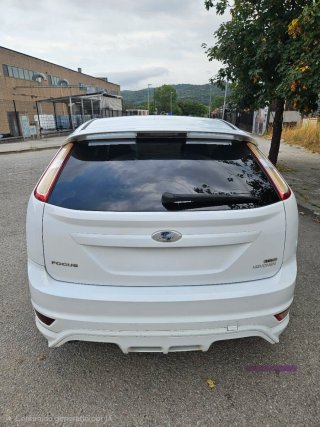 Vehículo económico Ford Focus Hirvoven 2008