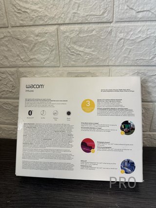 Tableta Gráfica Wacom Intuos Small con Lápiz Negro