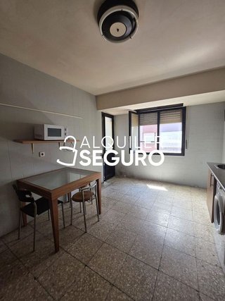 Piso en alquiler en Azeta - Abatxolo en Portugalete