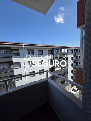 Piso en alquiler en Azeta - Abatxolo en Portugalete