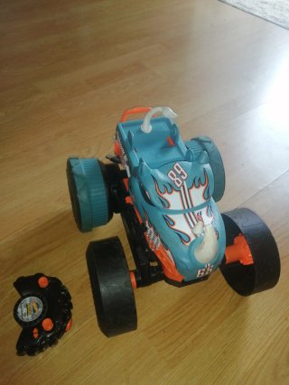 Coche RC Hot Wheels Monster Trucks Rhinomite