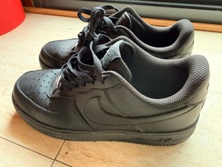 Nike Air Force 1 Negras Talla 39