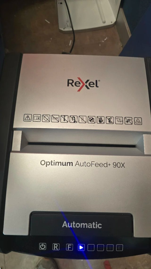 Destructora Rexel Optimum AutoFeed-90X