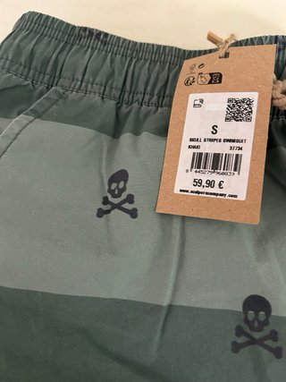 Bañador Scalpers Verde Calaveras
