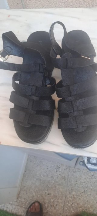 Sandalias de tacón negras talla 40