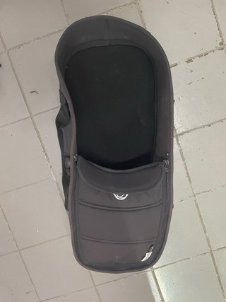 Cuco Bugaboo Bee 3 + adaptadores