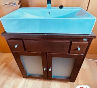 Mueble de baño con lavabo de sobre encimera