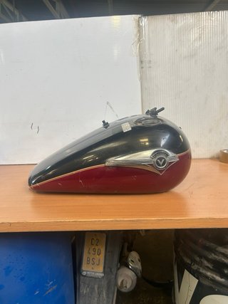 Depósito Kawasaki Vulcan 1500 2002