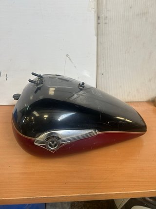 Depósito Kawasaki Vulcan 1500 2002